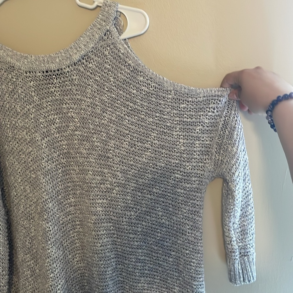 Express Cold Shoulder Sweater - Picture 3 of 4